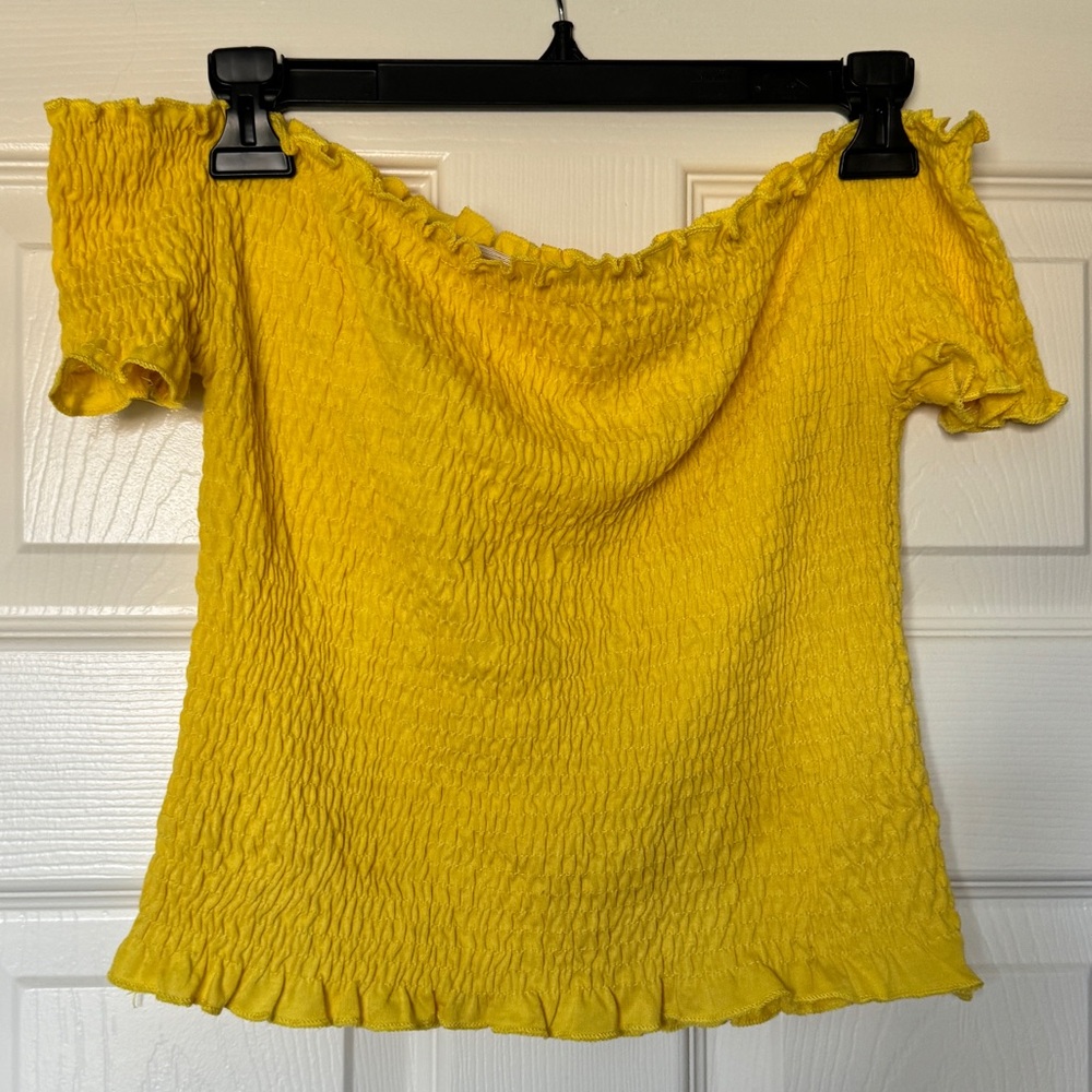 Yellow blouse s/m
